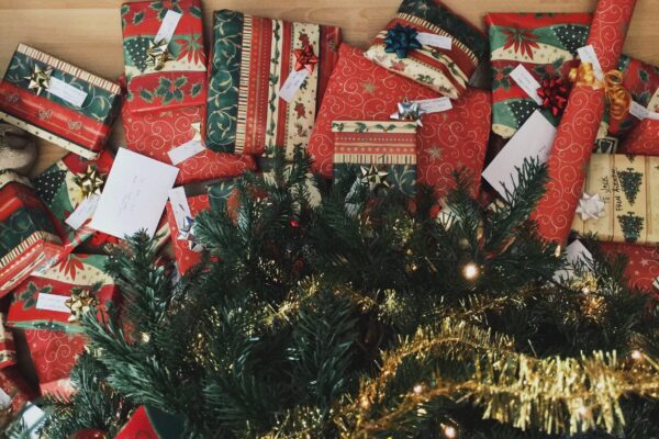 30 Holiday Fundraising Ideas Your Supporters Will Love